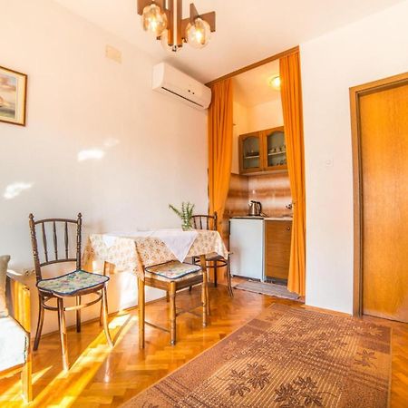 Apartments Antic 4255 Selce Exterior foto